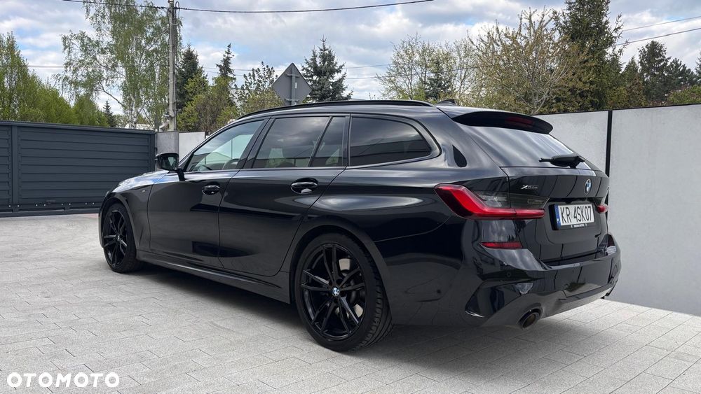 BMW Seria 3 330i Sport - 4