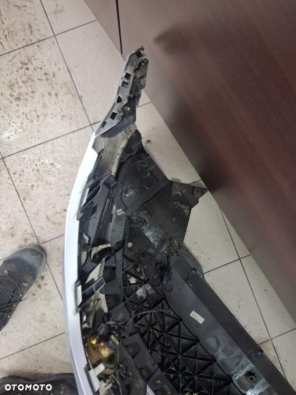 Ford S-Max Zderzak Przód Przedni Kolor 66 Srebrny - 4