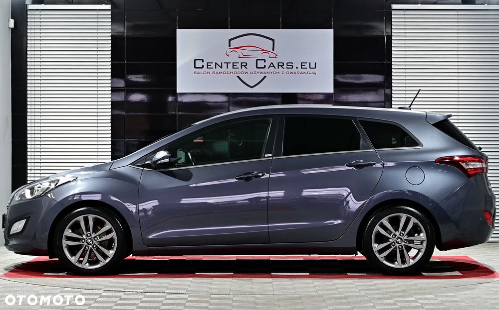 Hyundai i30 blue Kombi 1.6 CRDi DCT Passion - 17
