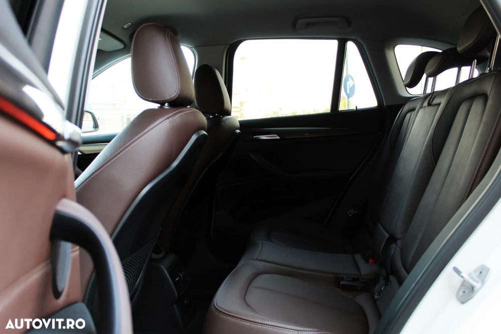 BMW X1 xDrive20d Aut. Sport Line - 11