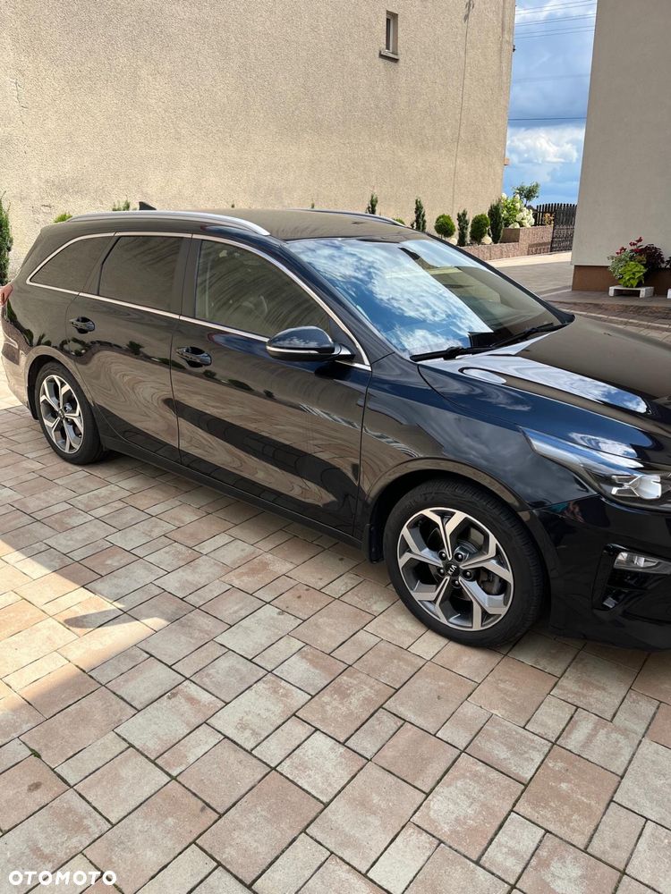 Kia Ceed - 4