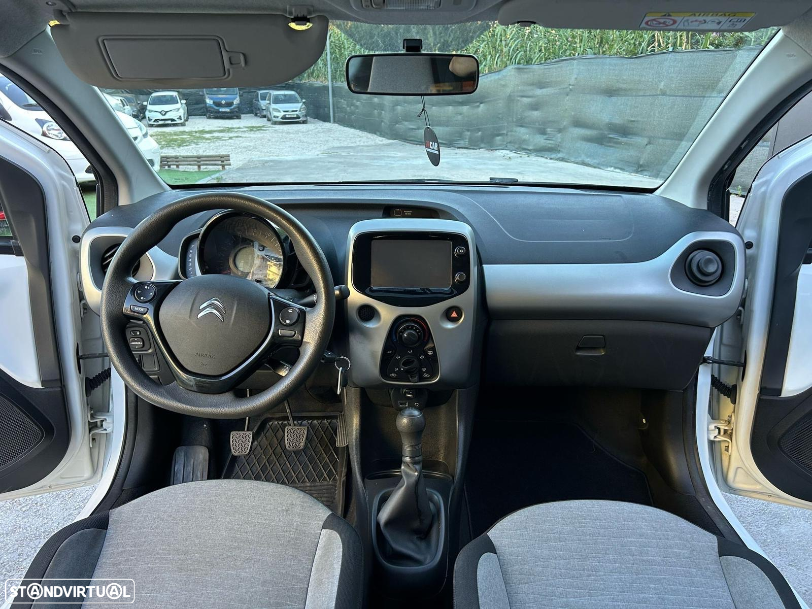 Citroën C1 1.2 VTi Shine - 11