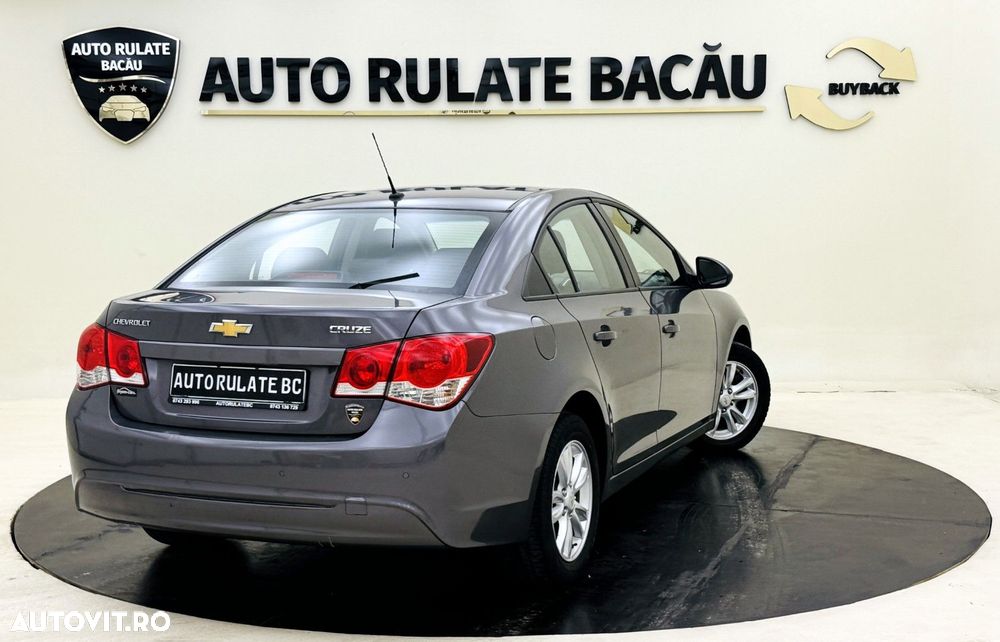 Chevrolet Cruze - 6
