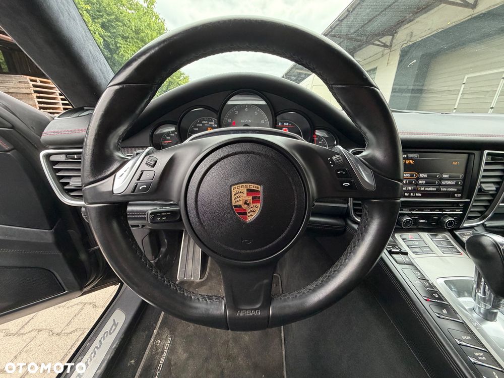 Porsche Panamera GTS - 20