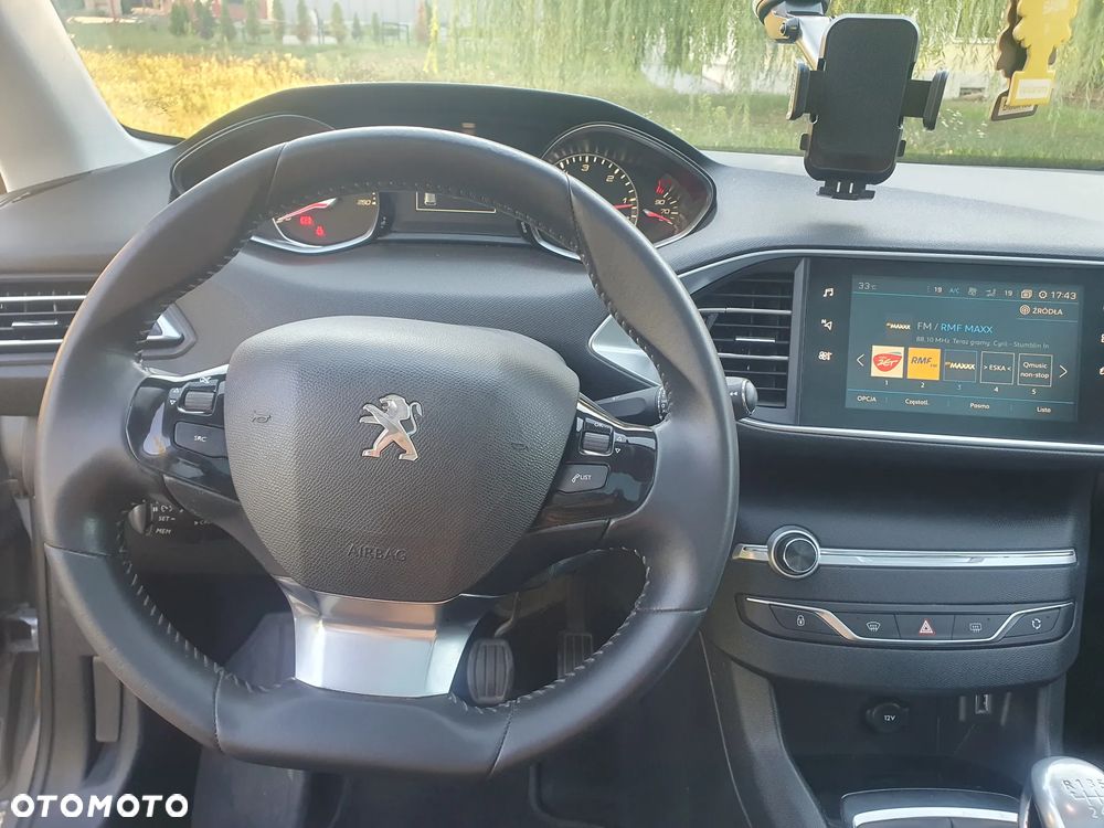 Peugeot 308 1.6 BlueHDi Allure S&S - 9