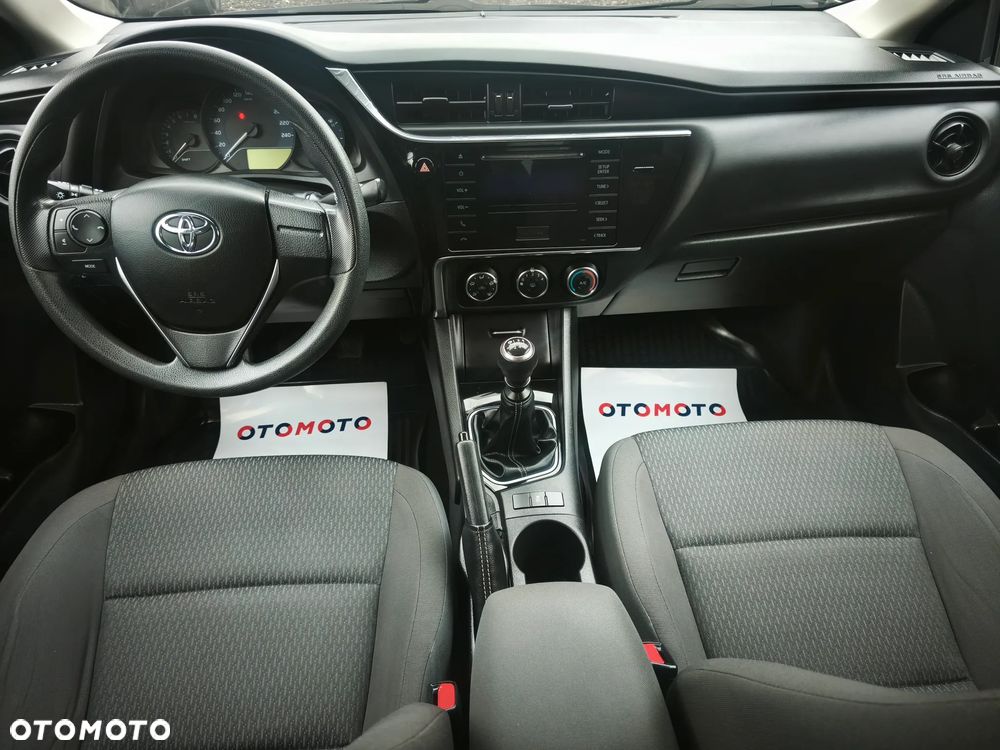 Toyota Corolla 1.6 Premium - 28