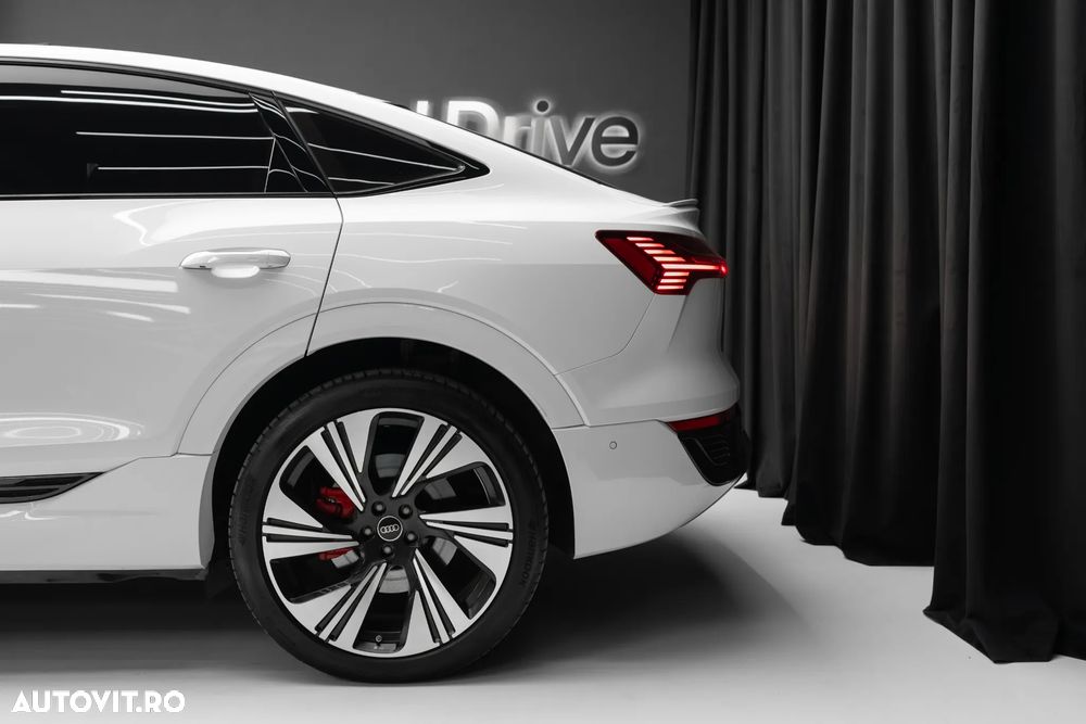 Audi Q8 55 quattro S Line - 19