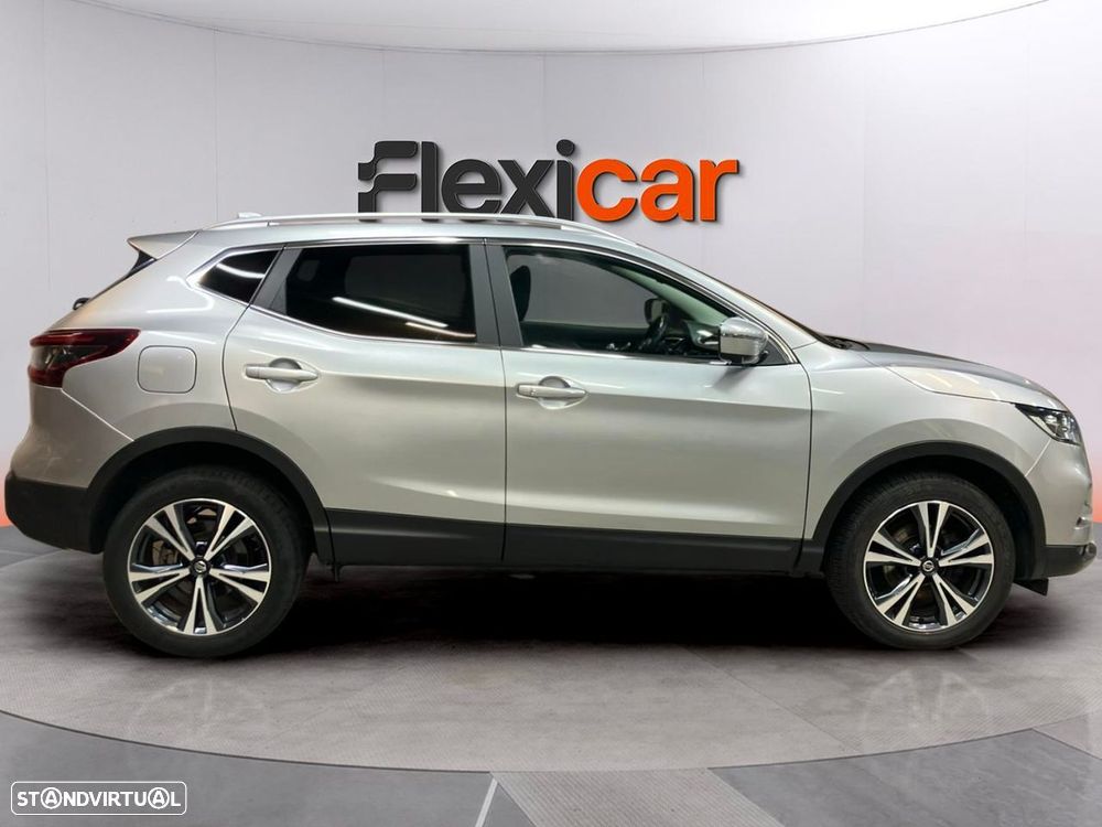 Nissan Qashqai 1.3 DIG-T N-Connecta J18 - 4