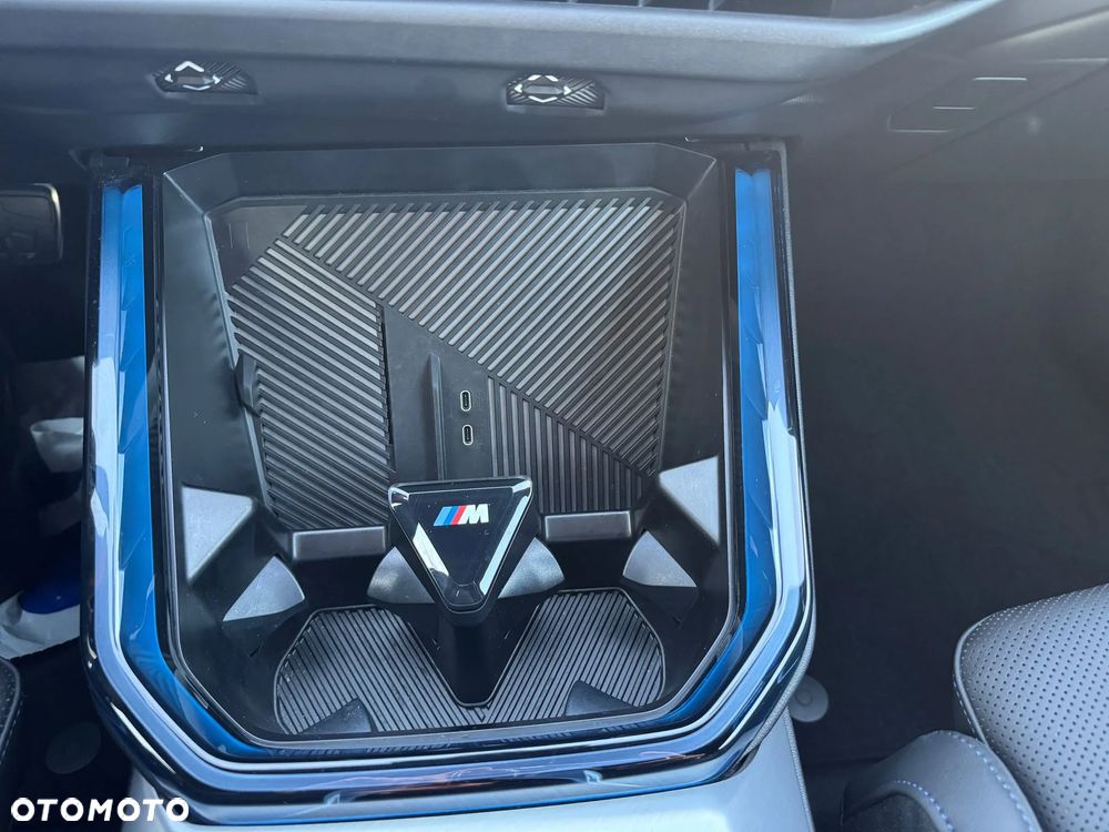 BMW X3 xM50 mHEV - 36