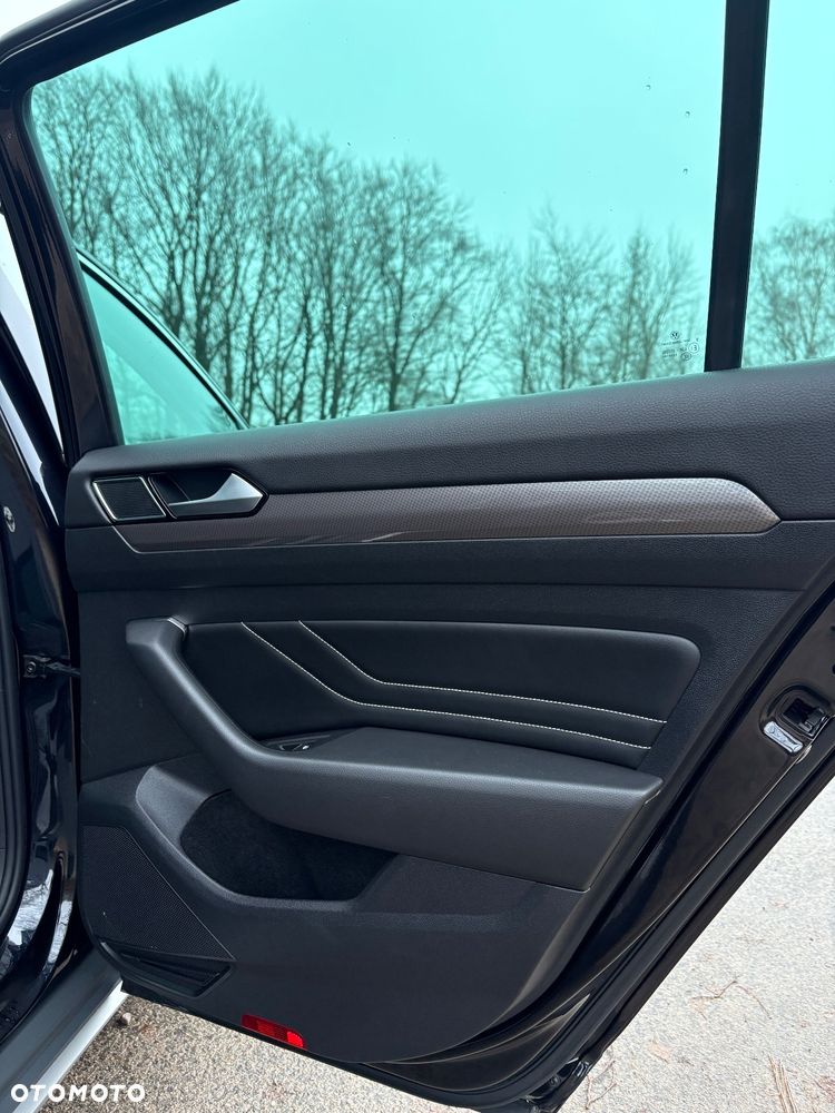 Volkswagen Passat 2.0 TDI 4Mot Elegance DSG - 20