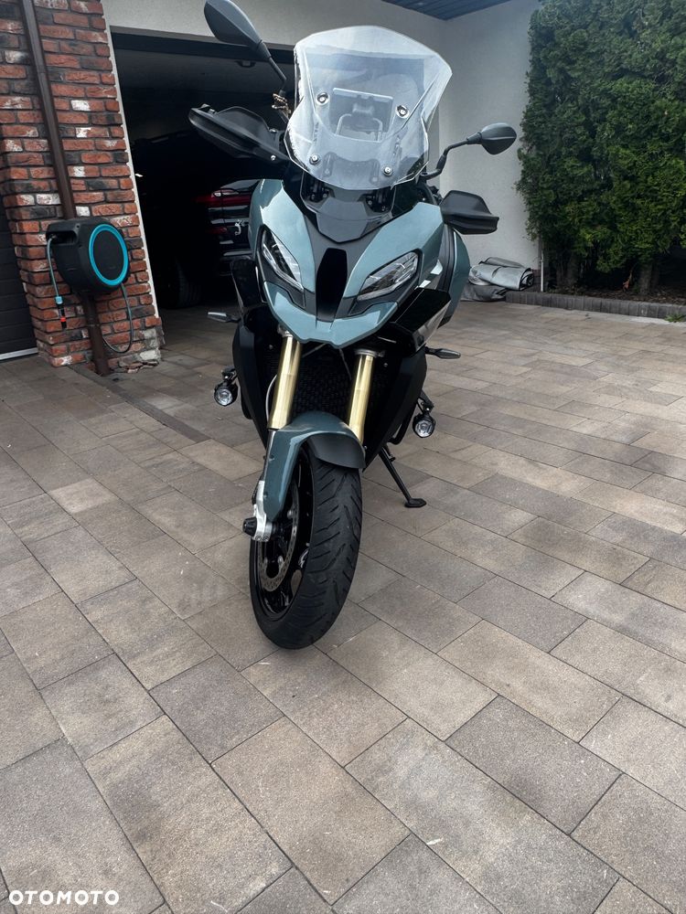 BMW XR - 2