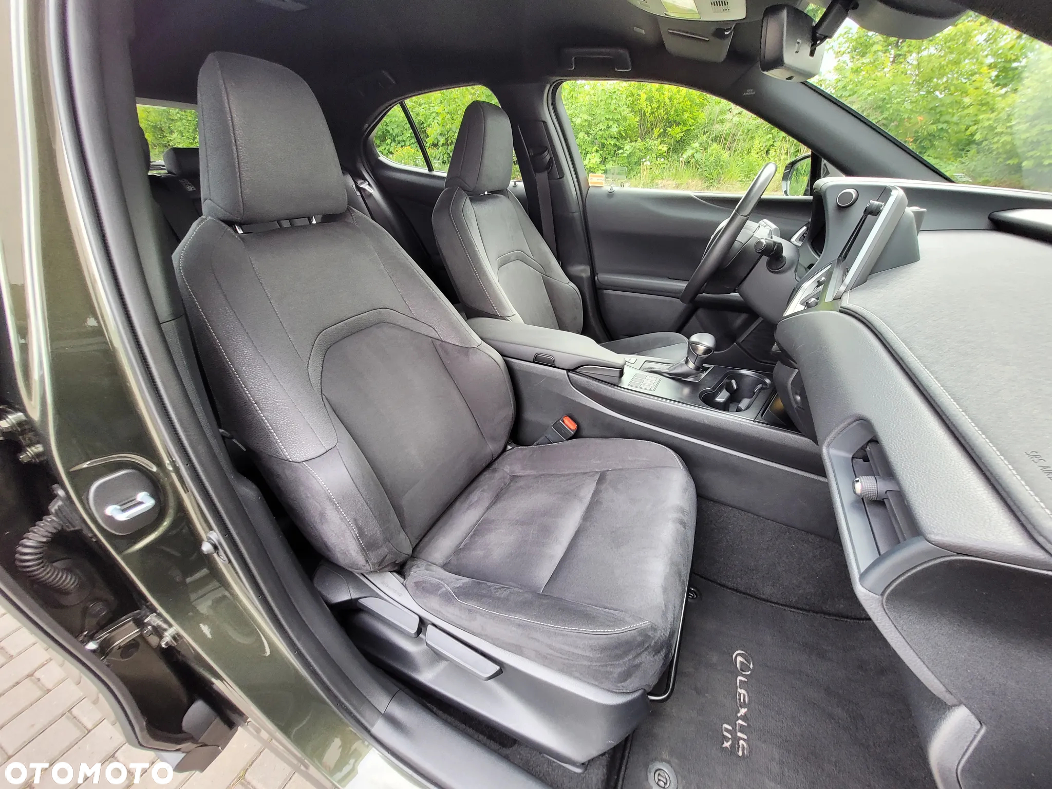 Lexus UX 250h GPF Business 2WD - 4