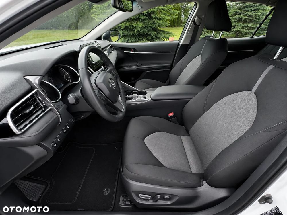 Toyota Camry 2.5 Hybrid Prestige CVT - 12