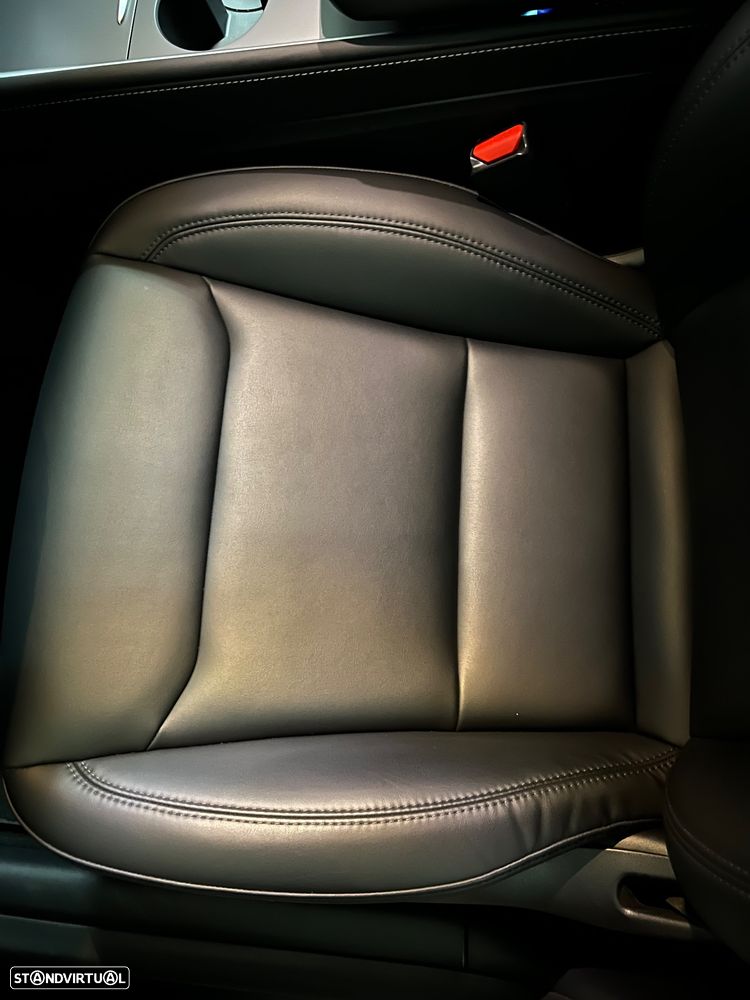 Tesla Model Y Performance Tração Integral - 15