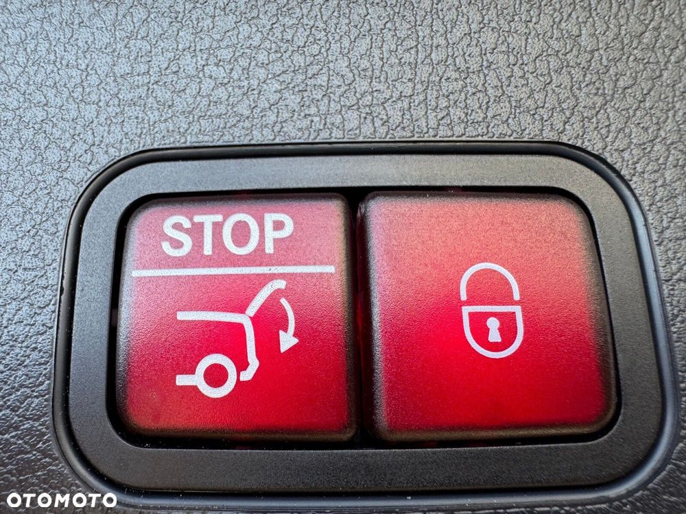 Mercedes-Benz GLB - 18