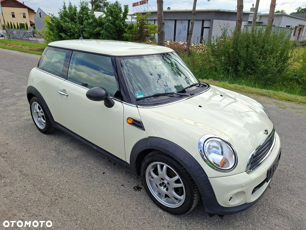 MINI ONE Standard - 16