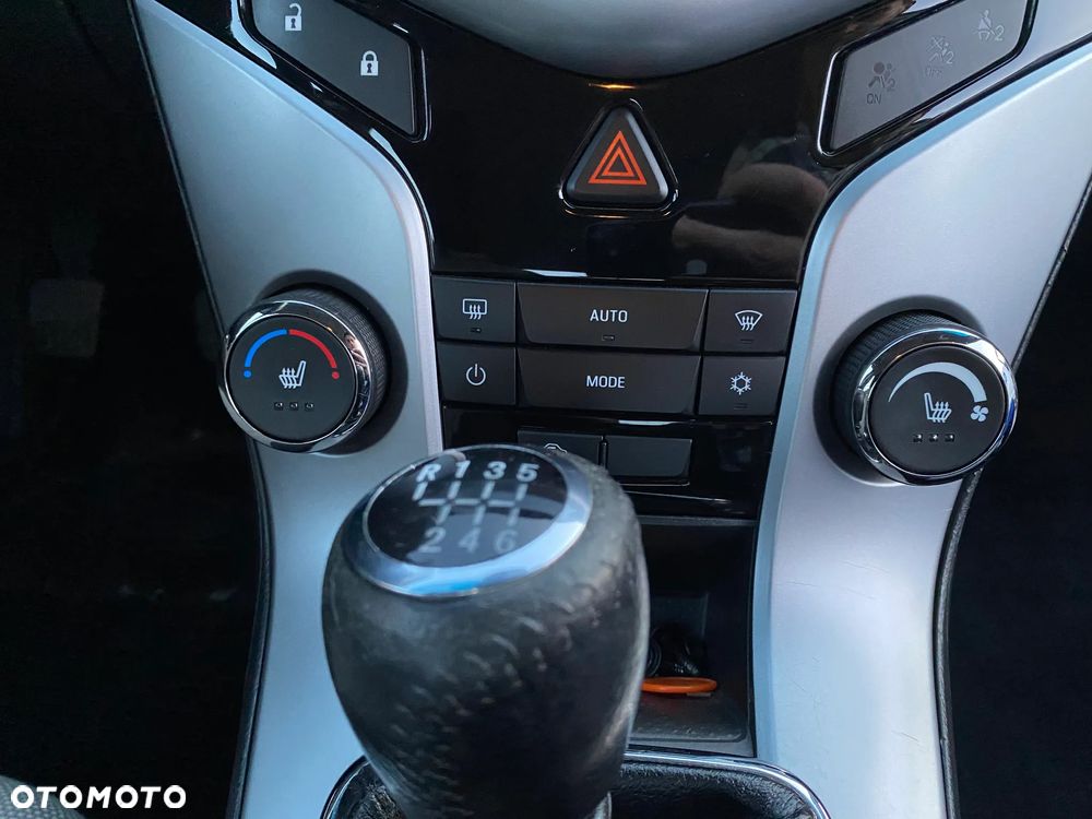 Chevrolet Cruze 2.0 VDCi LS - 18