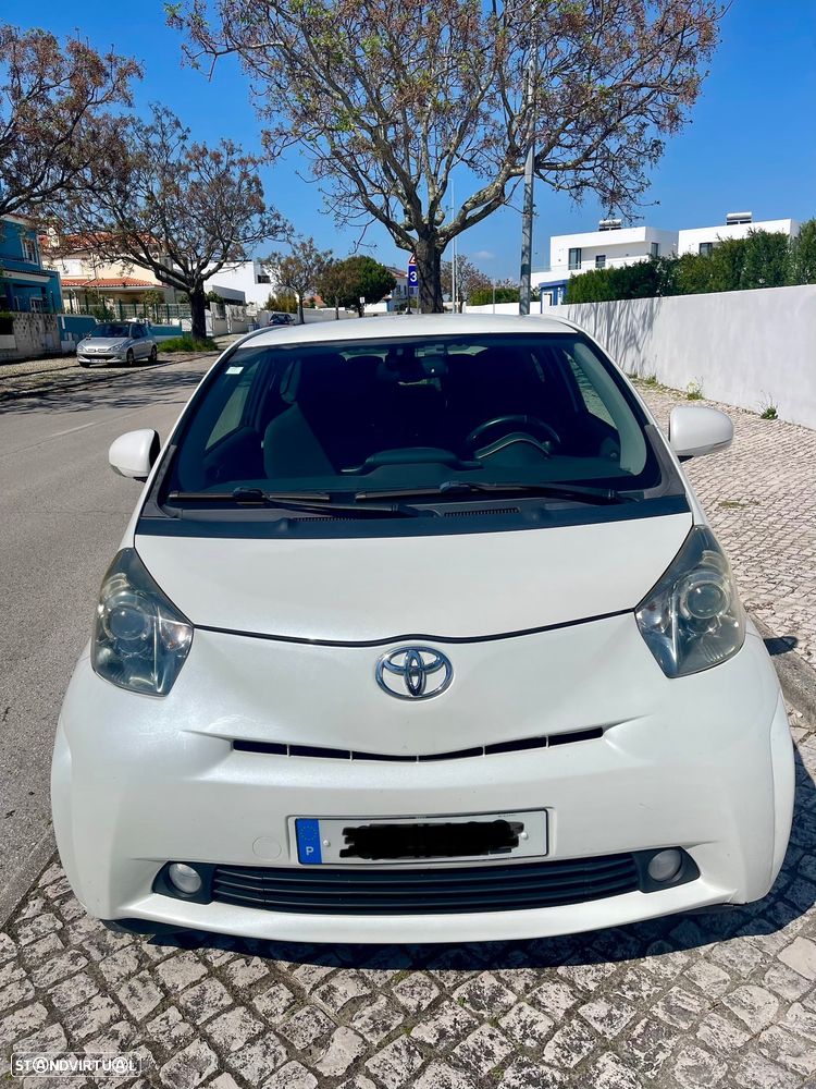 Toyota iQ 1.4 D-4D - 1