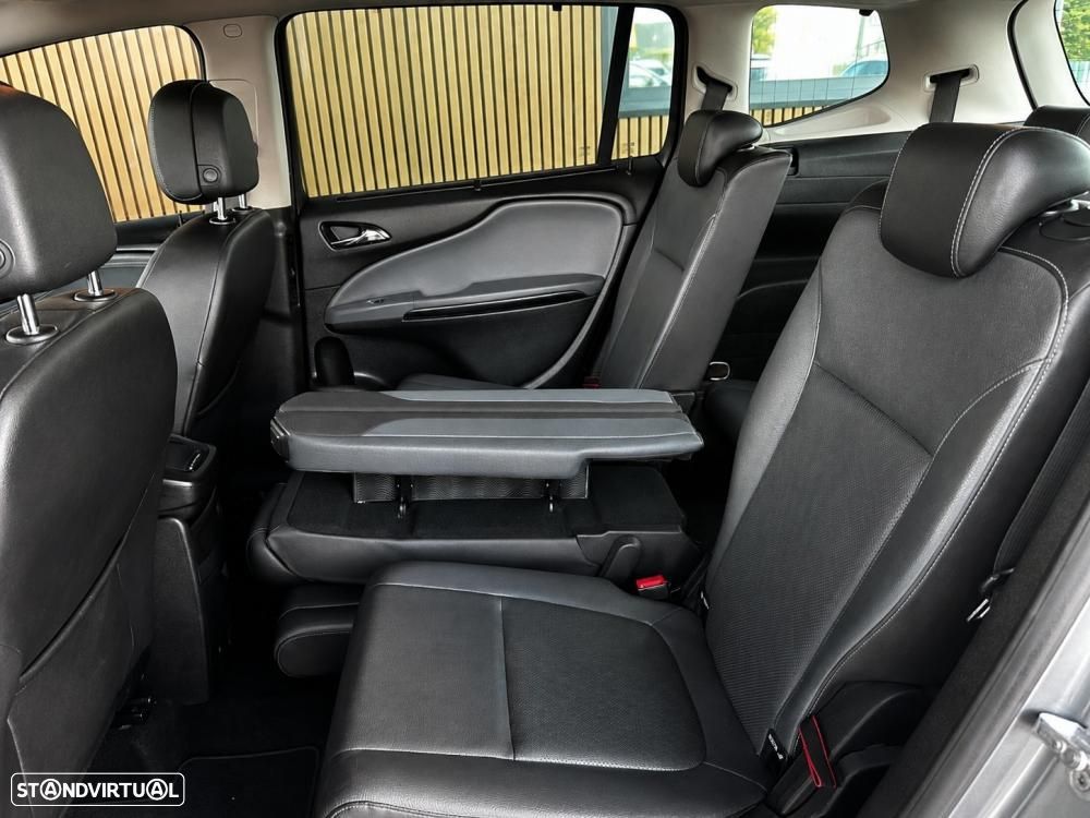 Opel Zafira 2.0 CDTI Cosmo - 32