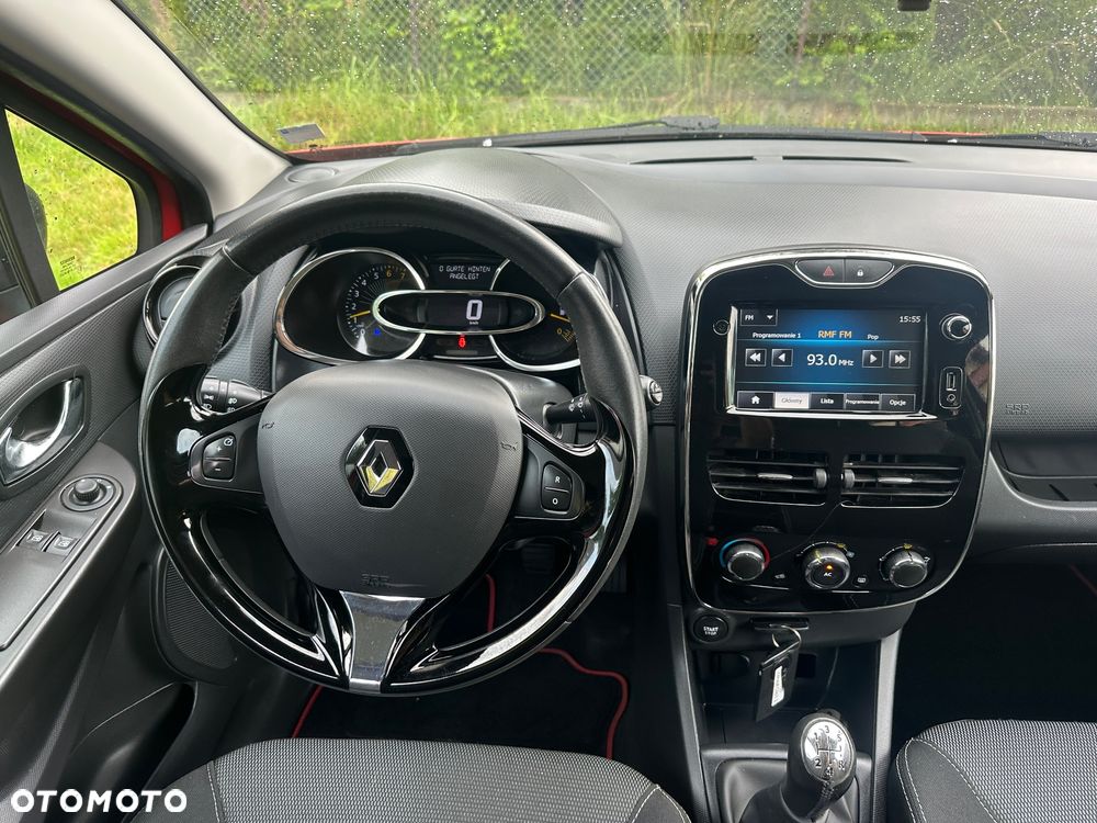 Renault Clio 1.2 16V 75 LIMITED - 14