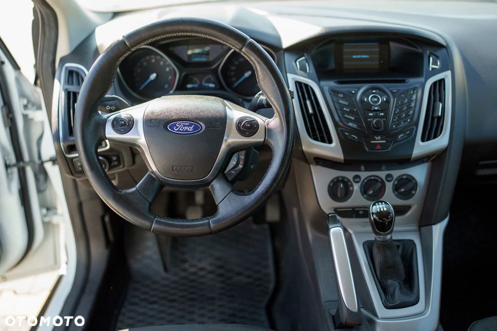 Ford Focus - 8