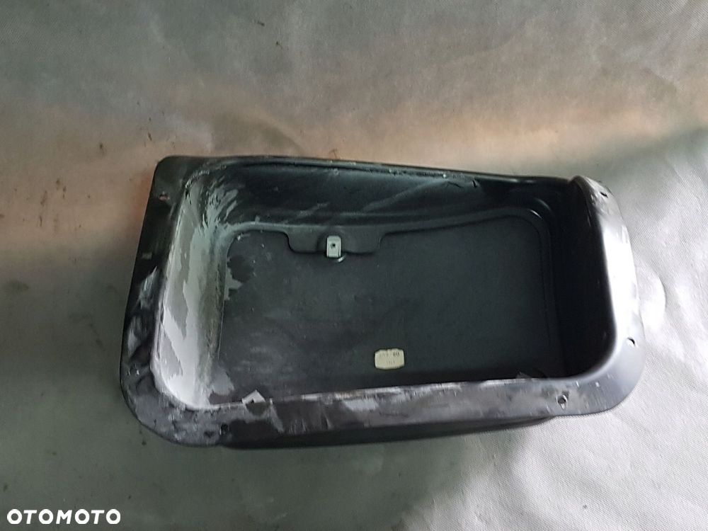 OBUDOWA OSŁONA KIBEL HALOGENU DACHOWEGO SKYLIGHT DAF XF 105 , 106 , 1785078 - 3