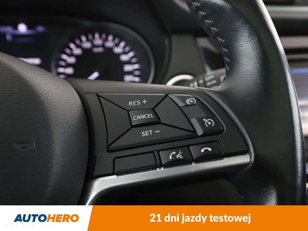 Nissan Qashqai 1.2 DIG-T N-Connecta - 26