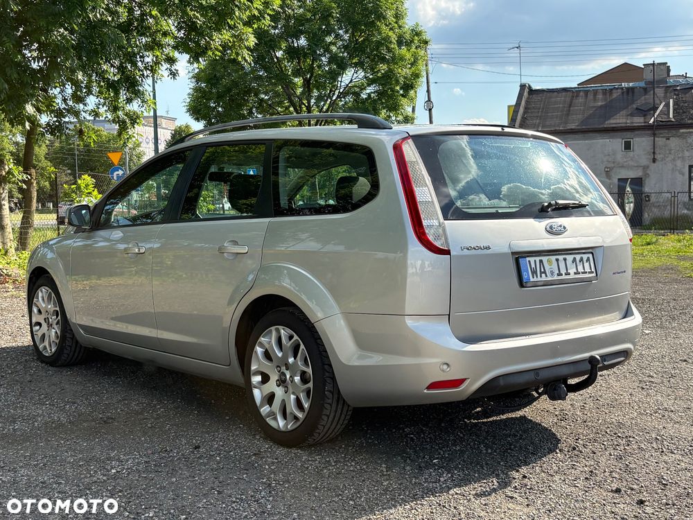Ford Focus 1.6 16V Ambiente - 4