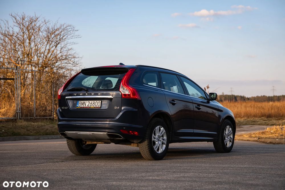 Volvo XC 60 D4 Drive-E Momentum - 8