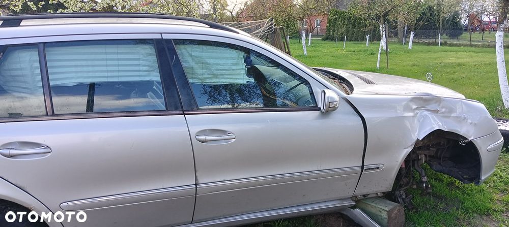 Mercedes-Benz Klasa E 220 T CDI Elegance - 11
