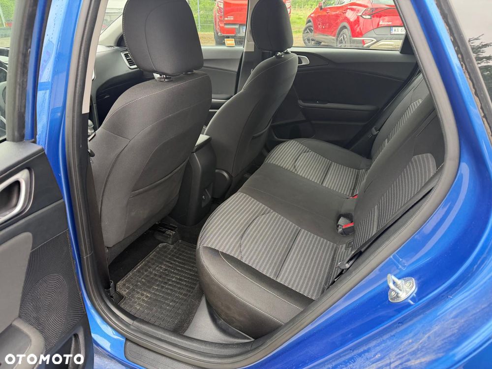 Kia Ceed 1.5 T-GDI M DCT - 12