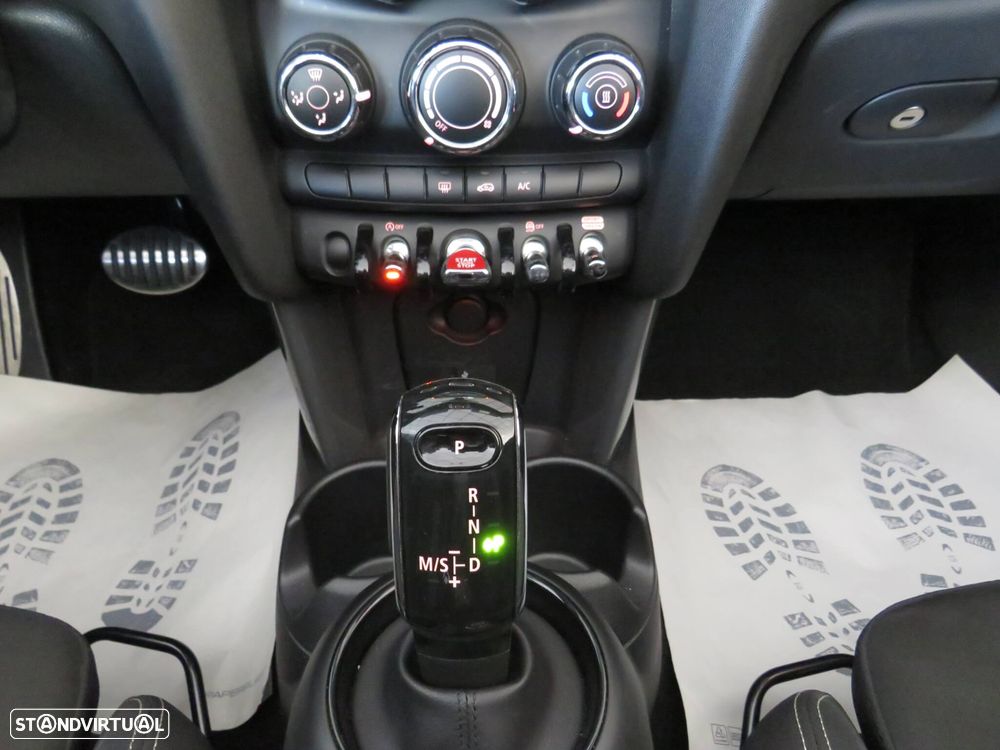 MINI Cabrio Cooper Premium Extra JCW Auto - 46