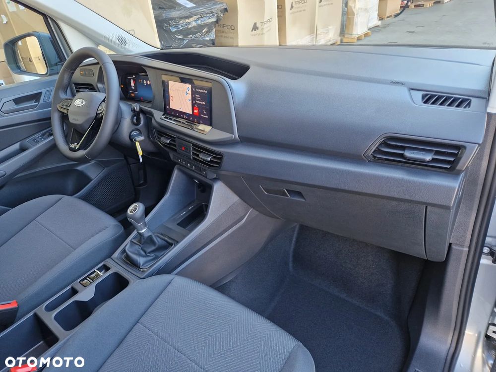 Ford Tourneo Connect 1.5 EcoBoost Titanium - 12
