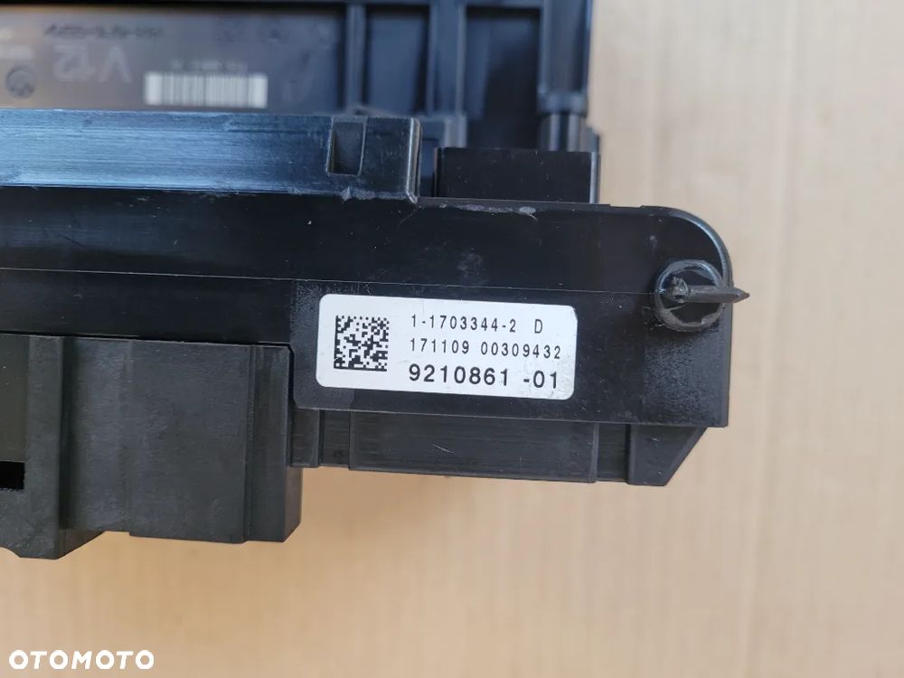 BMW F10 F11 F07 F01 F01  SKRZYNKA BEZPIECZNIKÓW BSI 9210861 - 8