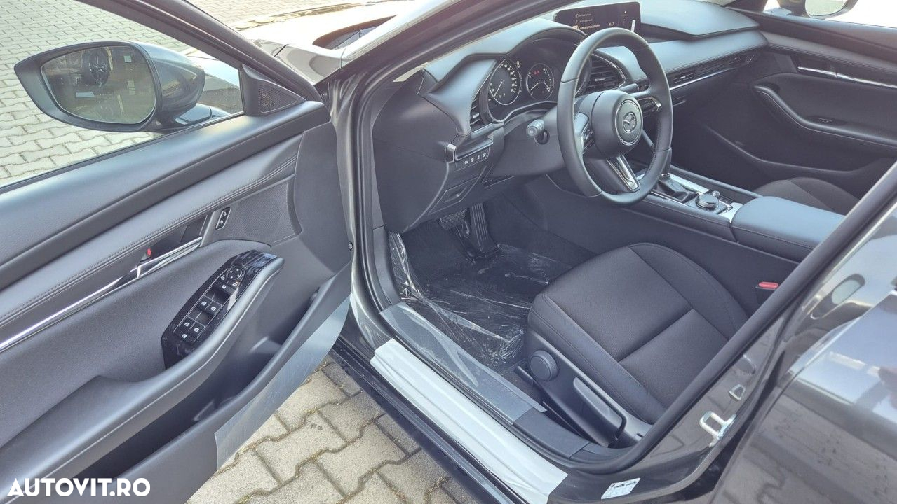 Mazda 3 - 10