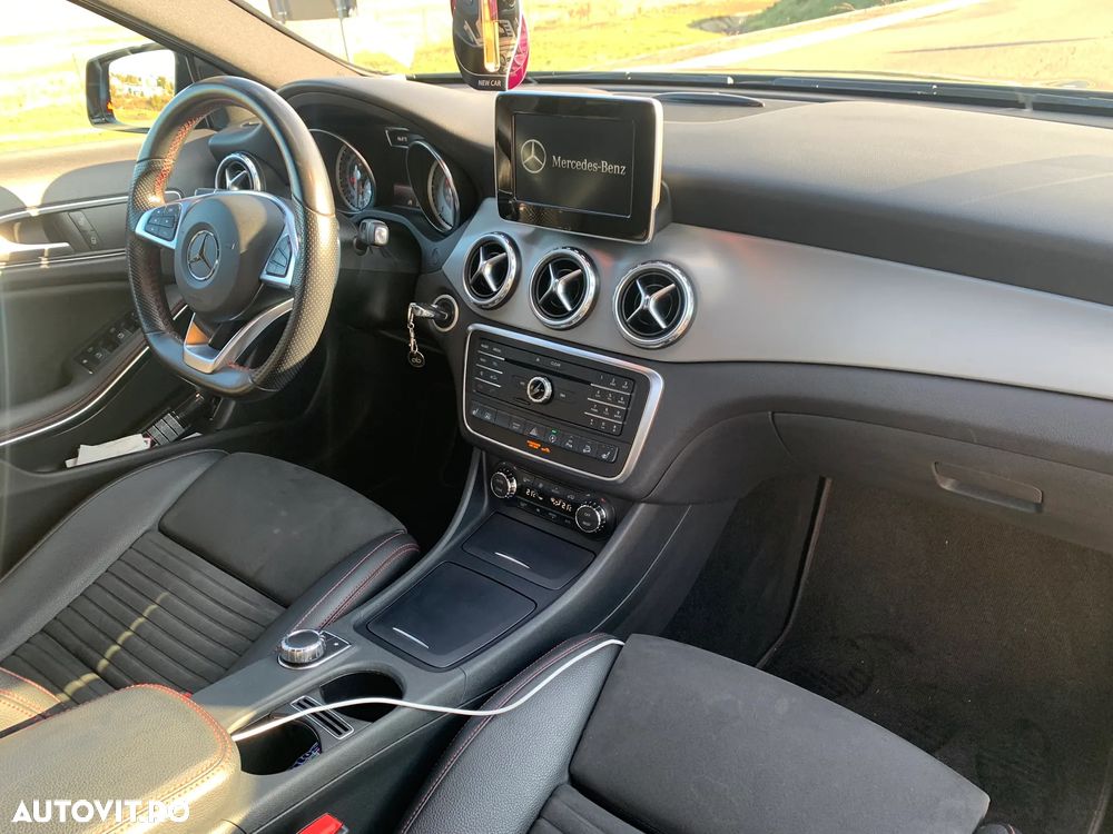 Mercedes-Benz GLA 220 d 4Matic 7G-DCT AMG Line - 5