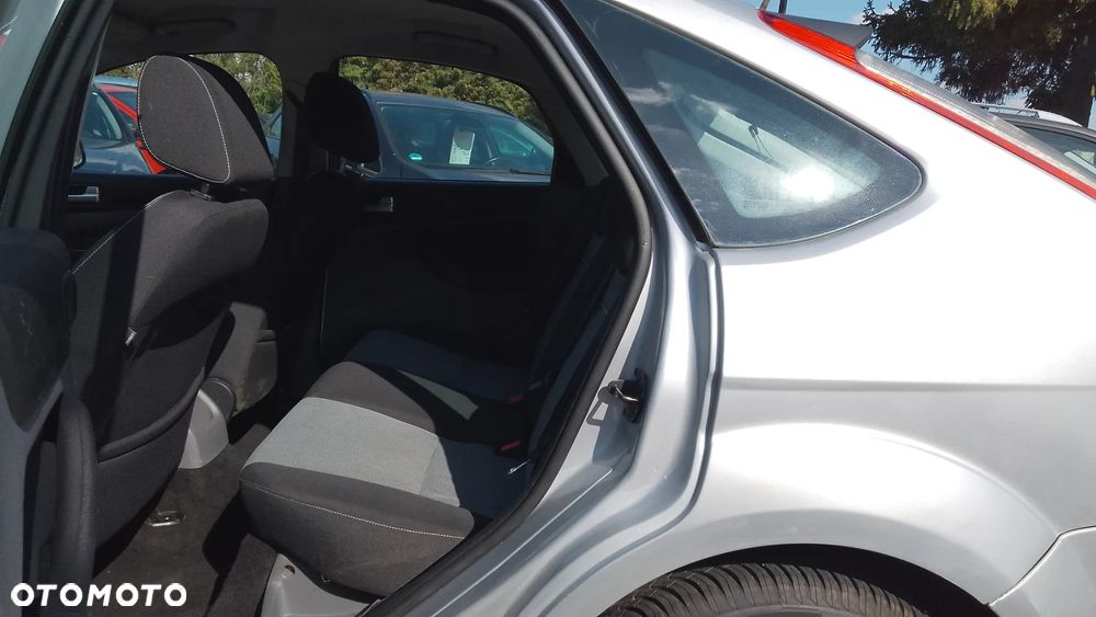 Ford Focus 1.6 TI-VCT Ambiente - 14