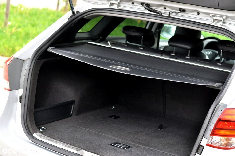 Hyundai i40 Kombi 1.7 CRDi Premium - 37