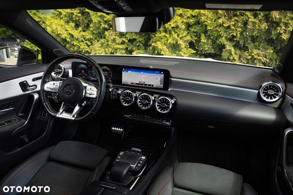 Mercedes-Benz CLA AMG 35 4-Matic 7G-DCT - 19