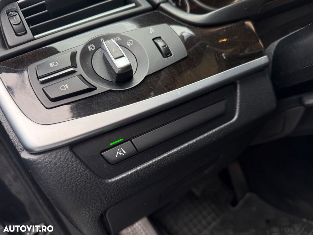 BMW Seria 5 520d - 16