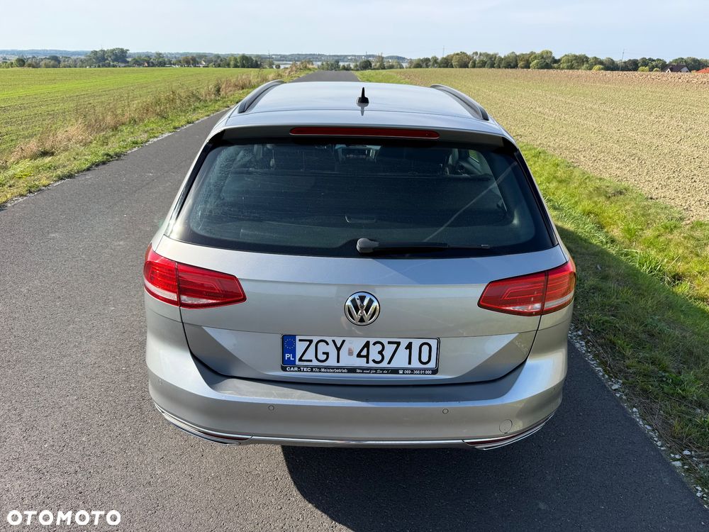 Volkswagen Passat 2.0 TDI SCR (BlueMotion Technology) DSG Comfortline - 17