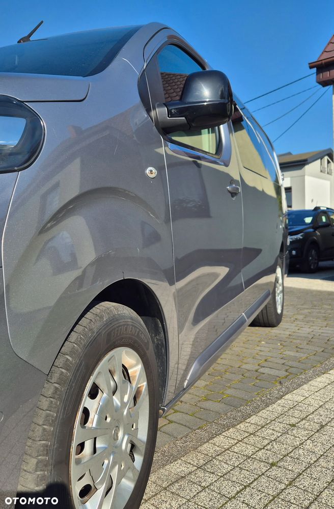 Opel VIVARO 6 OSOBOWY 2.0 LONG SALON PL BEZWYPADKOWY KLIMATYZACJA SERWIS ASO PO SERWISIE FV23% BRYGADOWY BRYGADÓWKA DOKA TRAFIC - 21