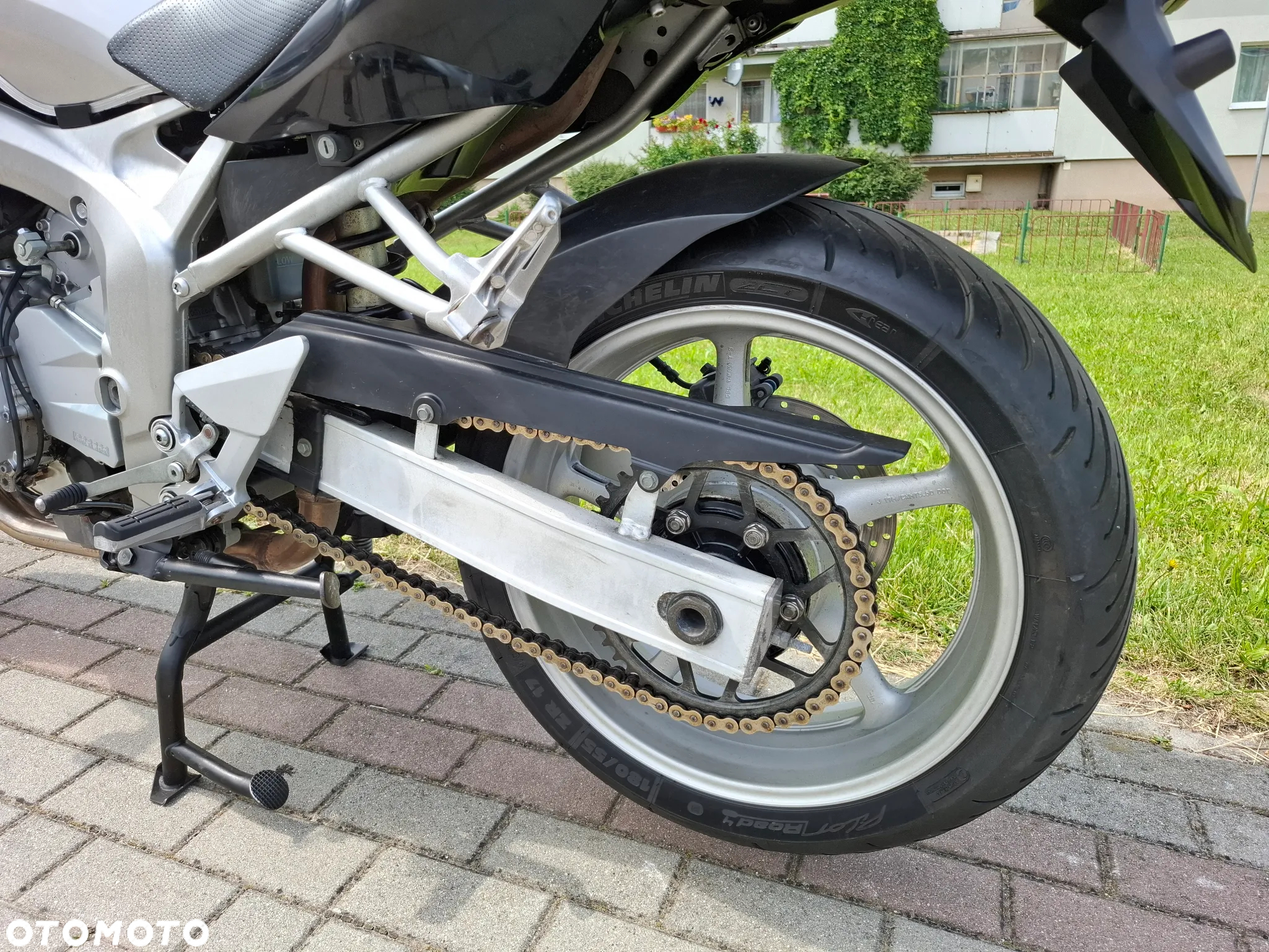 Yamaha FZ6 - 11