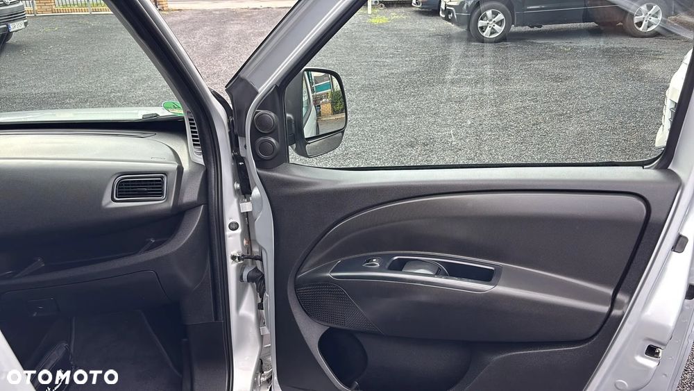Opel Combo - 18