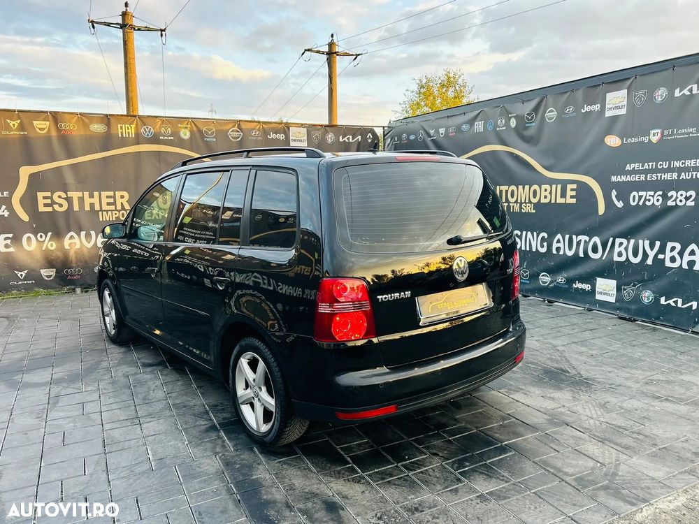 Volkswagen Touran - 5