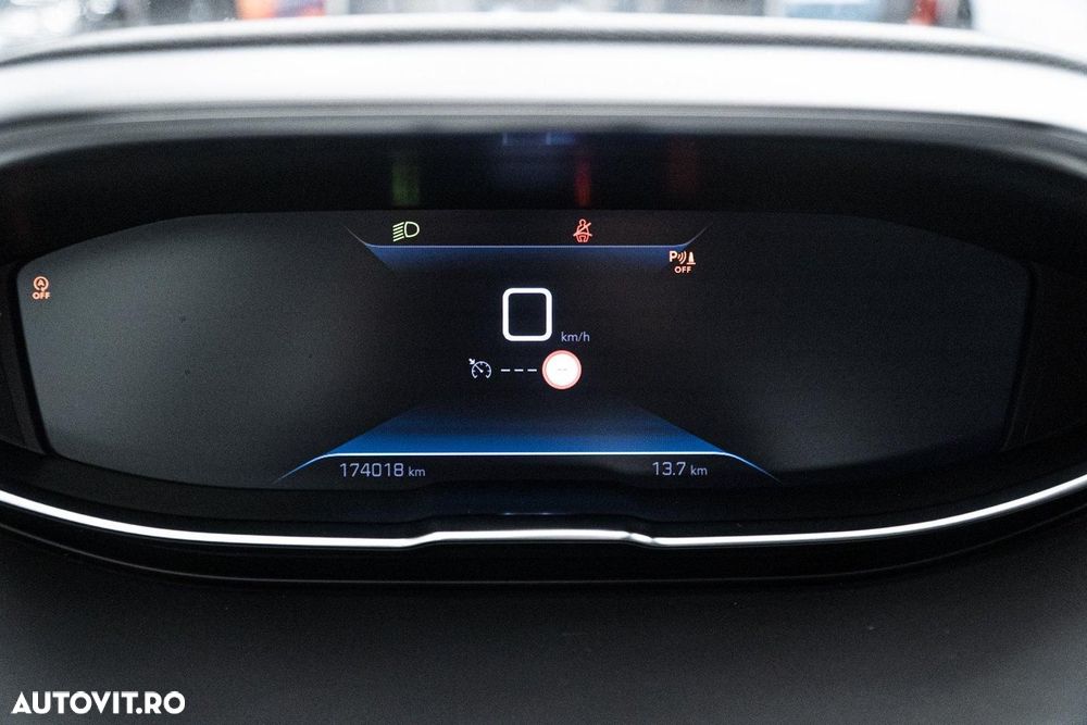 Peugeot 3008 1.2 PureTech 130 BVM6 Allure Pack - 36