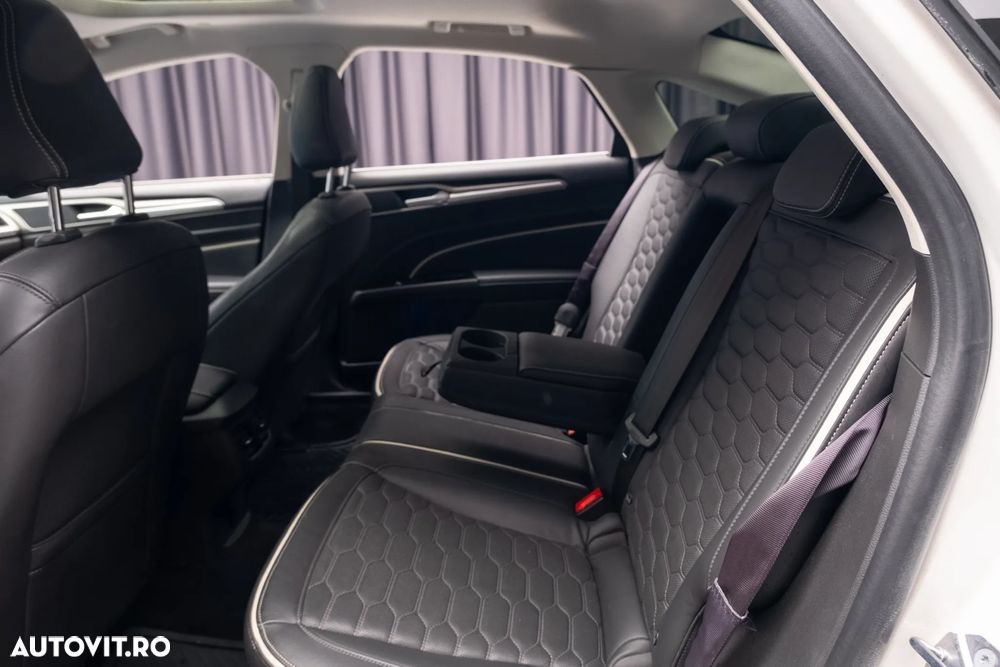 Ford Mondeo 2.0 CVT VIGNALE - 25