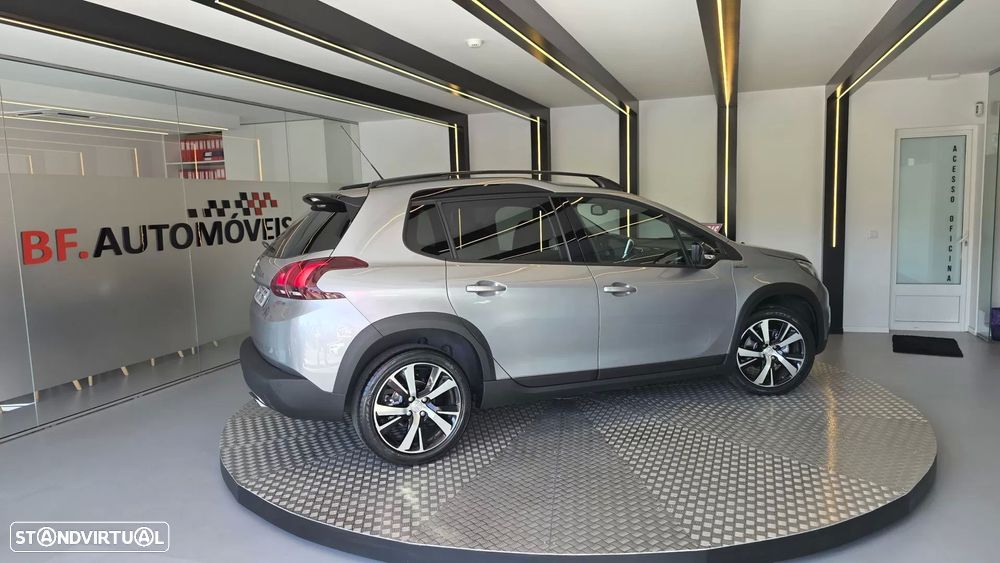 Peugeot 2008 1.6 BlueHDi GT Line - 8