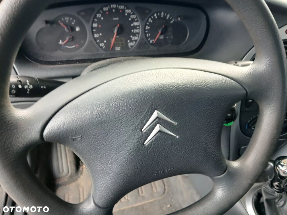 citroen C5 I 1 KSDC fotel fotele kanapa deska kokpit podsufitka boczek boczki klamka podłokietnik - 4