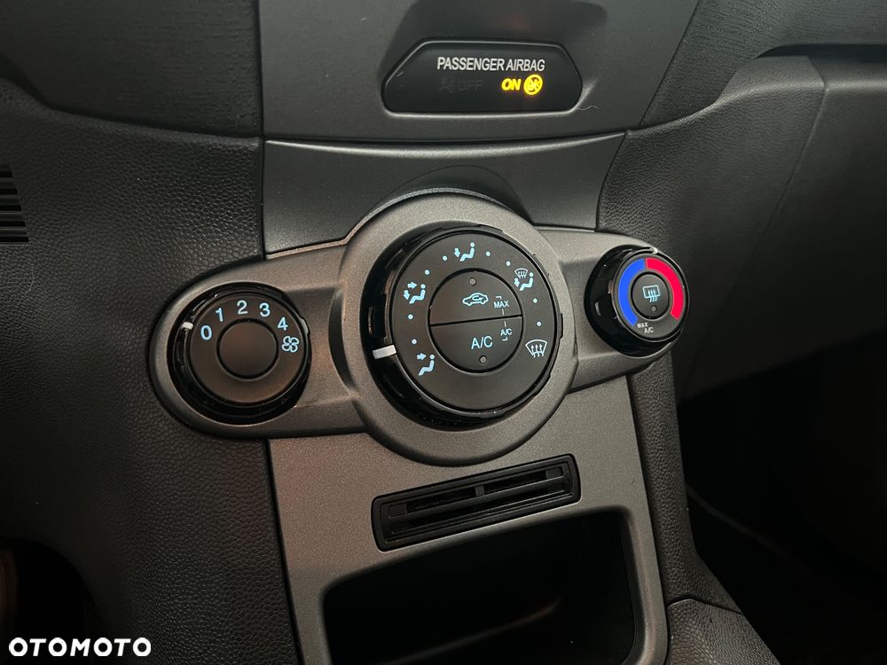 Ford Fiesta 1.25 Silver X (Trend) EU6 - 25